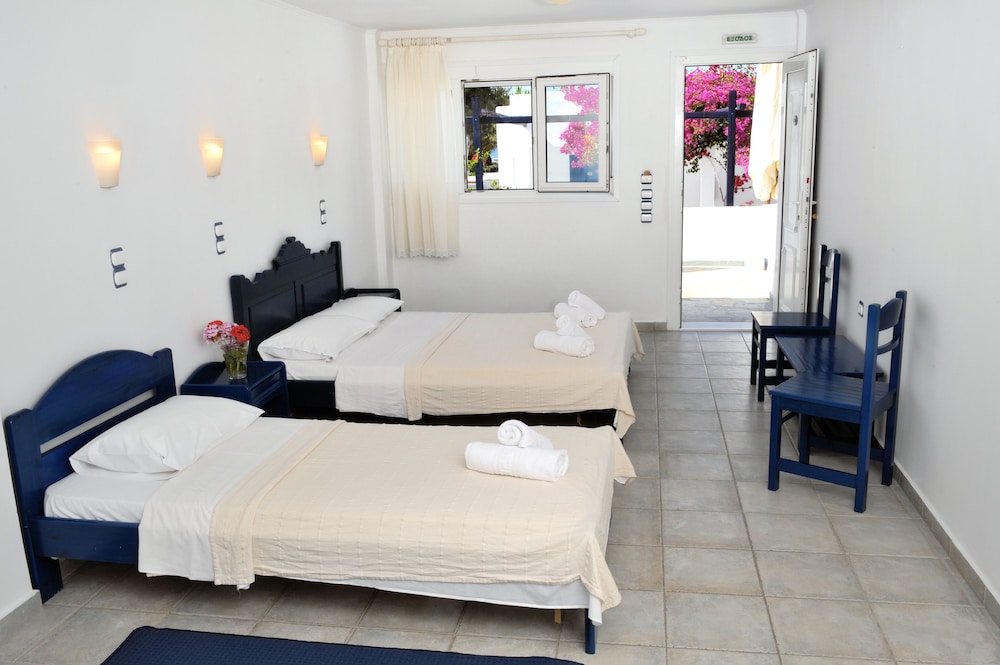 Deluxe Triple Room, 1 Bedroom, Non Smoking photo 2