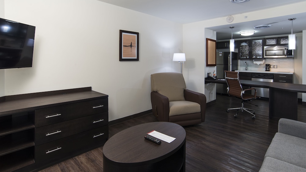 Suite, 1 King Bed photo 1
