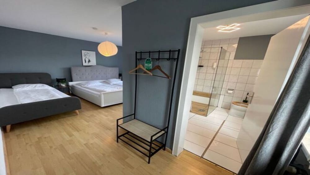 Economy Triple Room