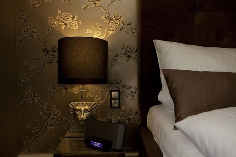 Deluxe Suite photo 2