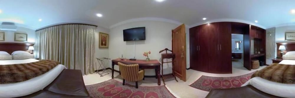 Luxury Suite, 1 Bedroom (Pinotage Suite) photo 3