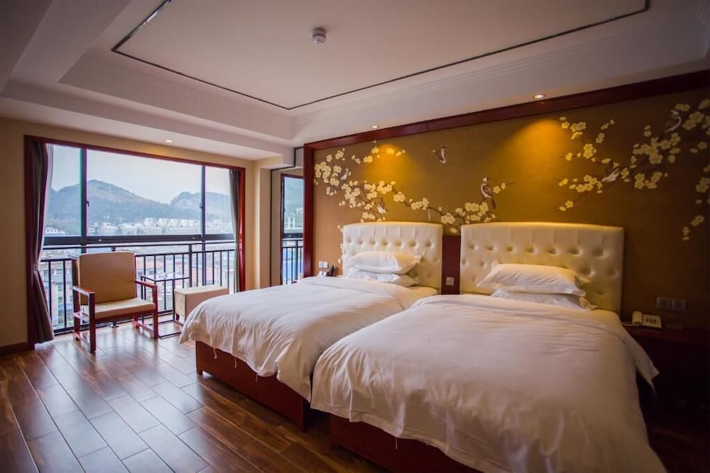 Deluxe Twin Room, View photo 3