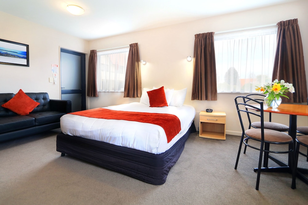 One Bedroom Unit photo 2