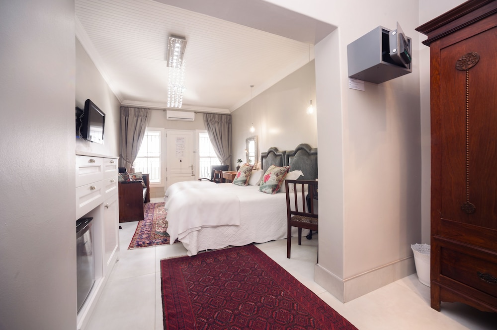Luxury Twin Room - Photo 3