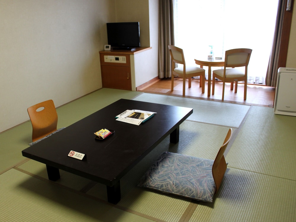 Standard Japanese Room, Non Smoking, Mountain View - Photo 8