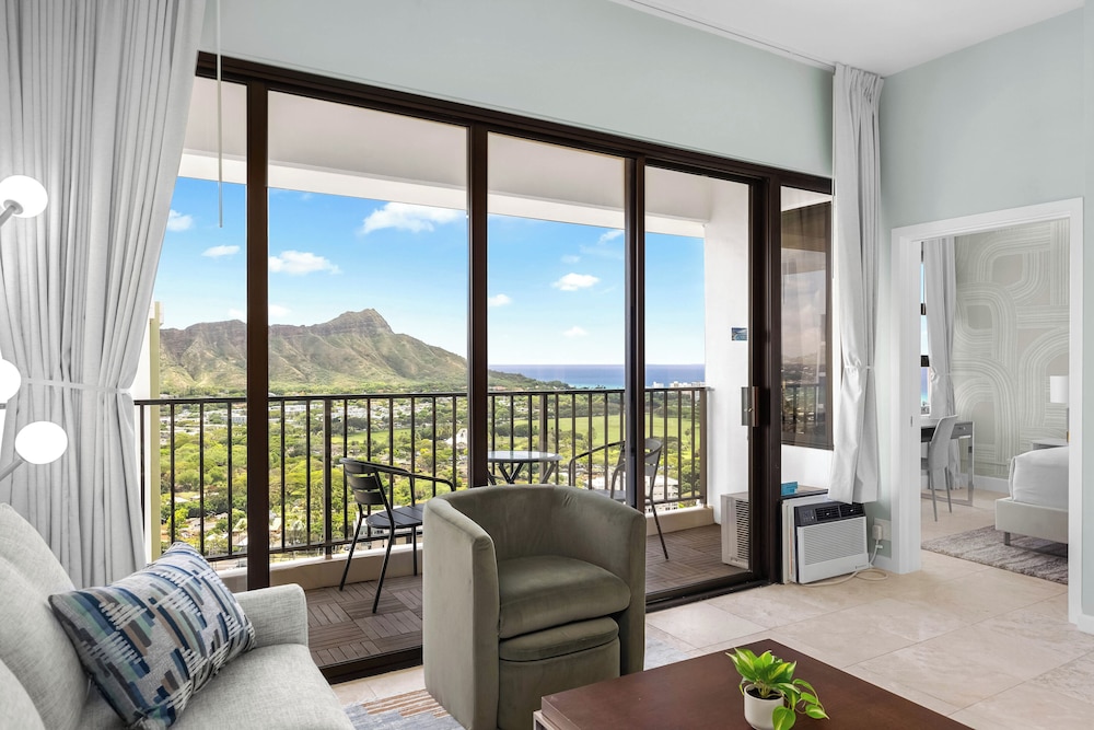 Premium Remodeled Condo with Ocean View and Parking: Premium Condo, 1 Bedroom, Air conditioning, Ocean View (0178) photo