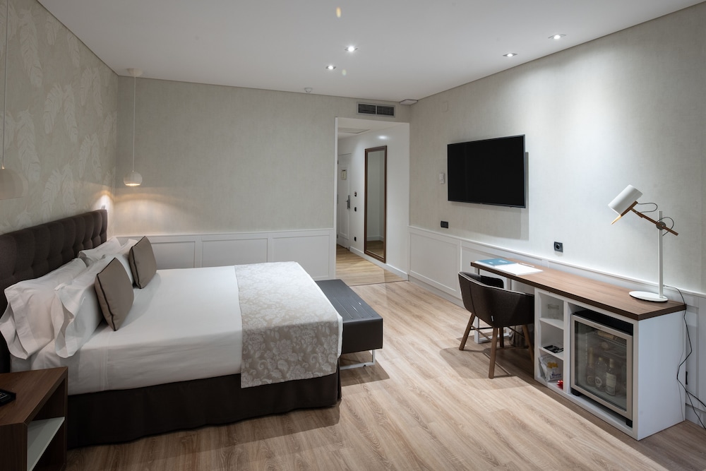 Superior Room (Single Use) - Photo 2