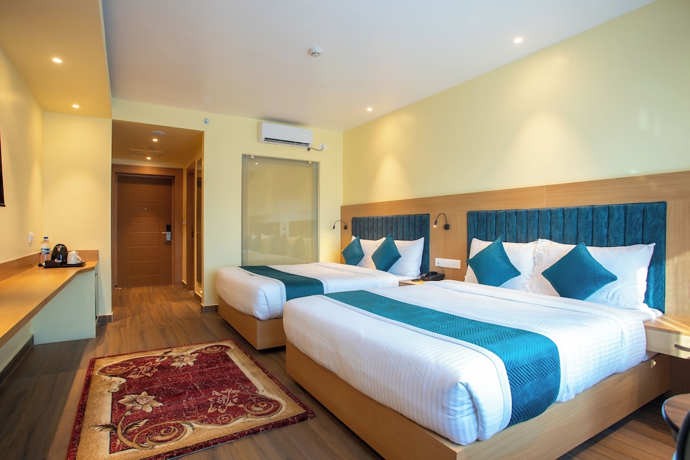 Deluxe Quadruple Room