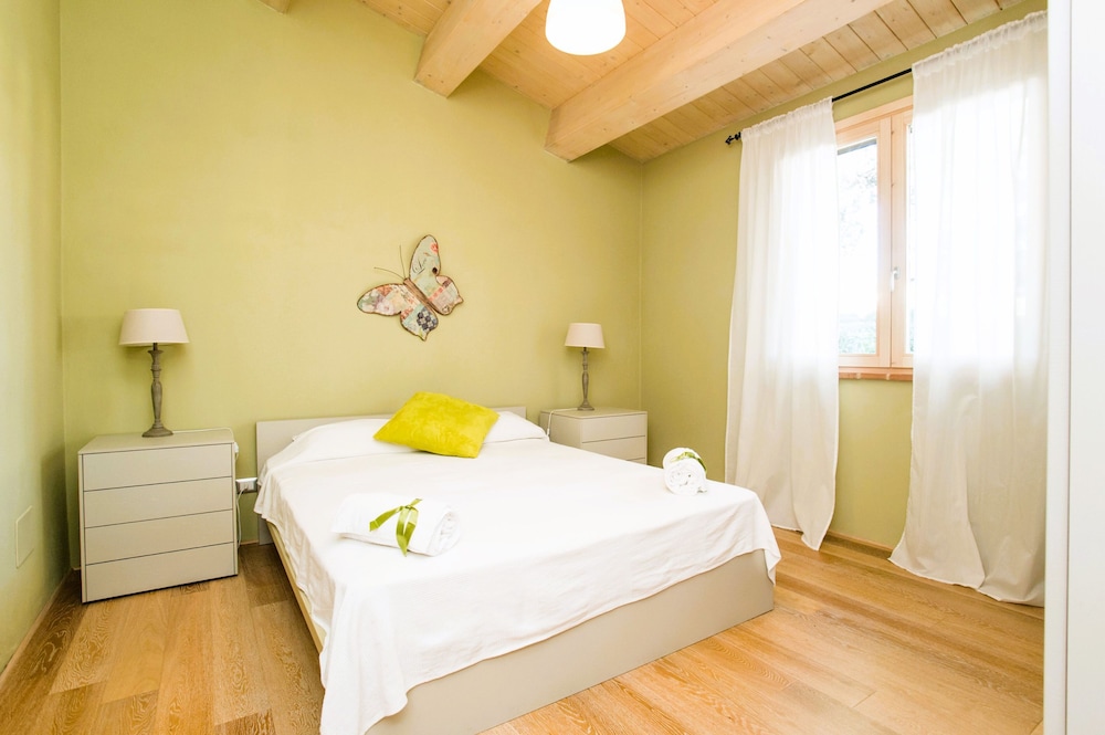 Villa photo 1