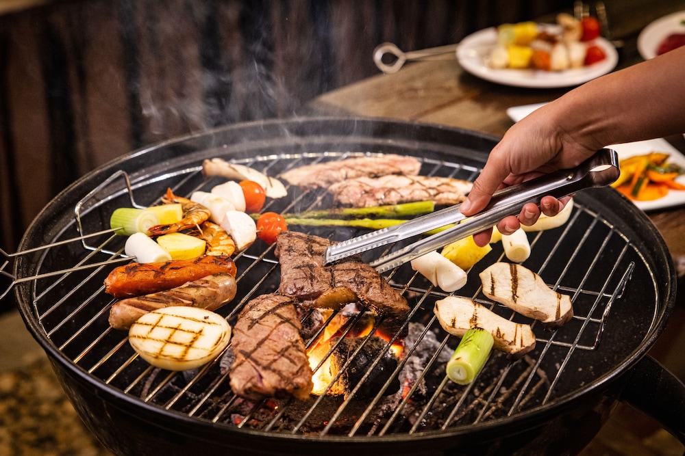 [BBQ PKG] Premier + Breakfast for 2, Dinner BBQ Platter for 2-3 (Ondol or Bed) photo 2