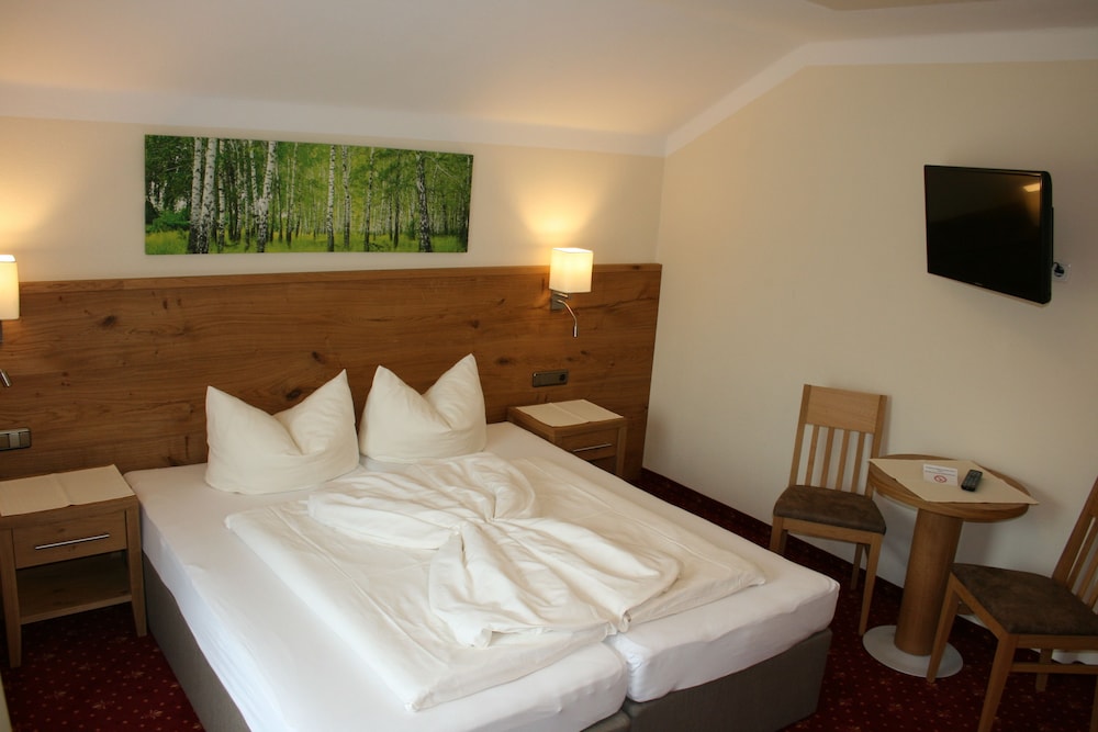 Triple Room, Balcony (Schwarzenstein) photo 3