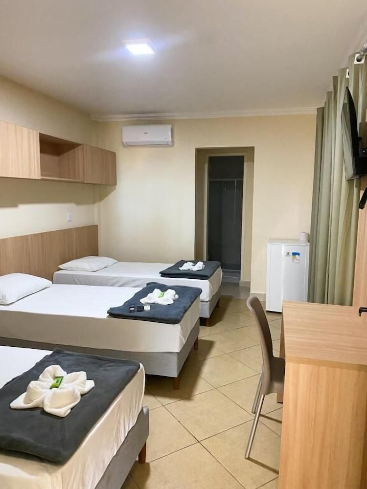 Triple Room, 3 Twin Beds, City View