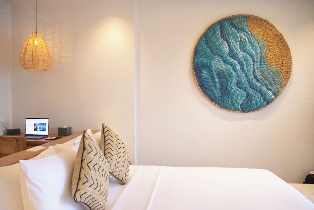 Premium Deluxe Seaview photo 3