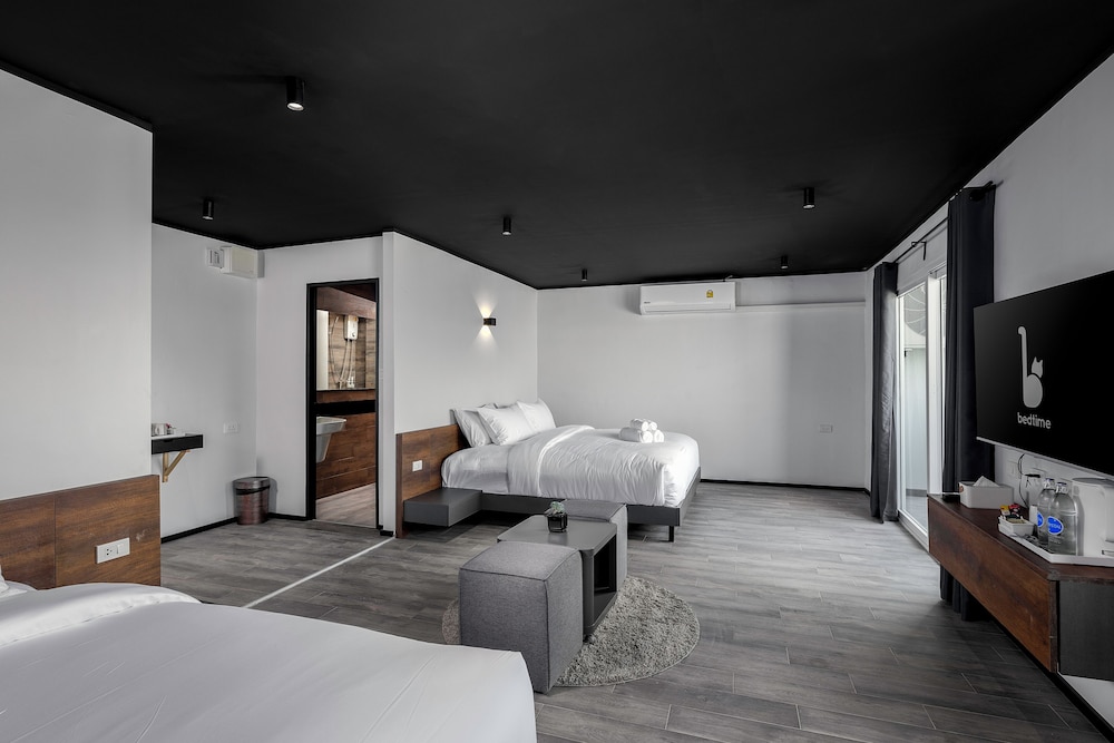 Family Studio Suite, Balcony, Garden View - Photo 6