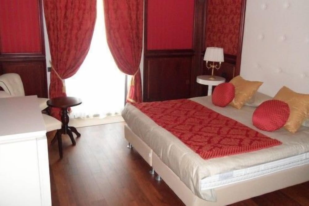 Double or Twin Room photo 1