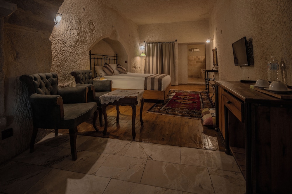 Deluxe Room - Photo 1