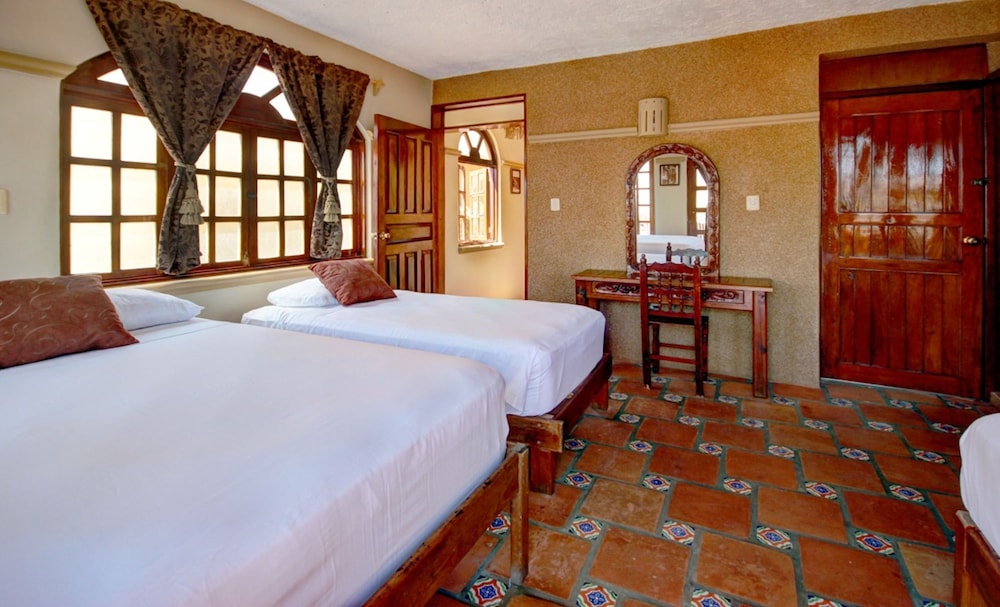 Triple Room - Photo 1