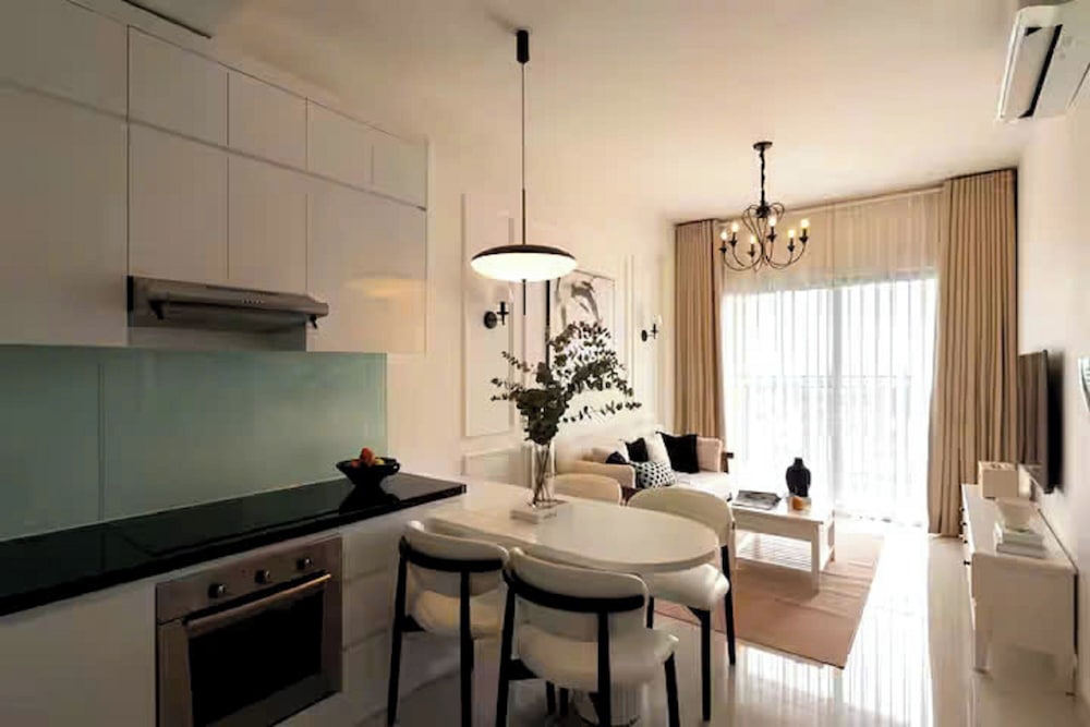 Presidential Suite, 3 Bedrooms, Club Lounge Access, City View photo 3