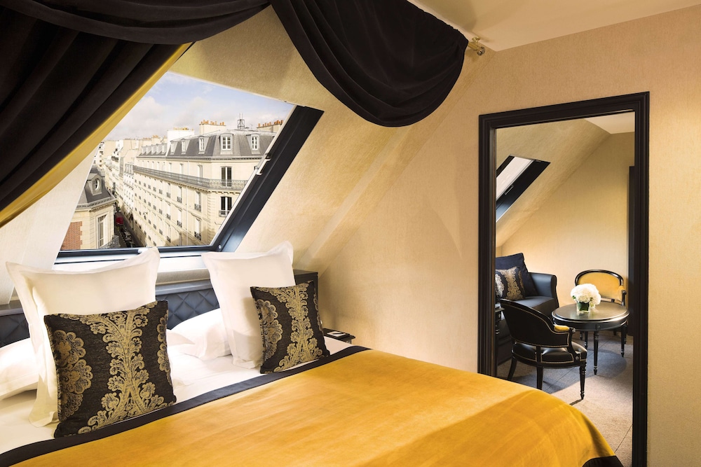 Junior Suite Parisienne Mansardée