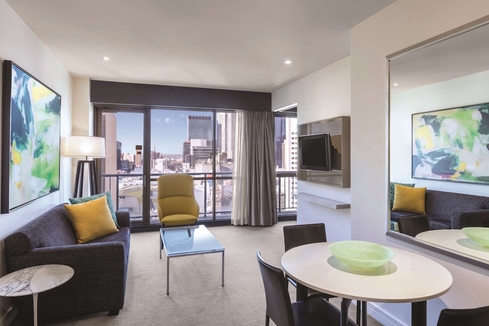 Apartment, 1 Bedroom, Balcony (Weekly Housekeeping) - Photo 2