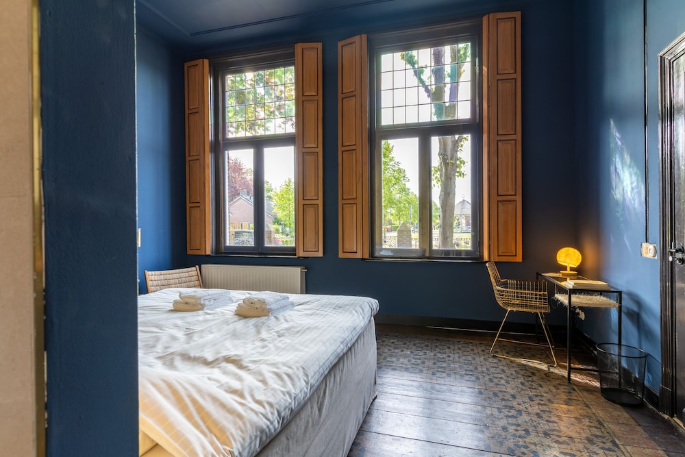 Signature Room
