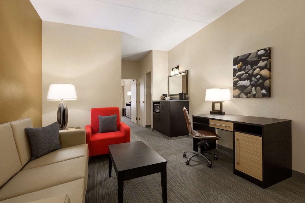 Suite, 1 Bedroom, Non Smoking - Photo 1