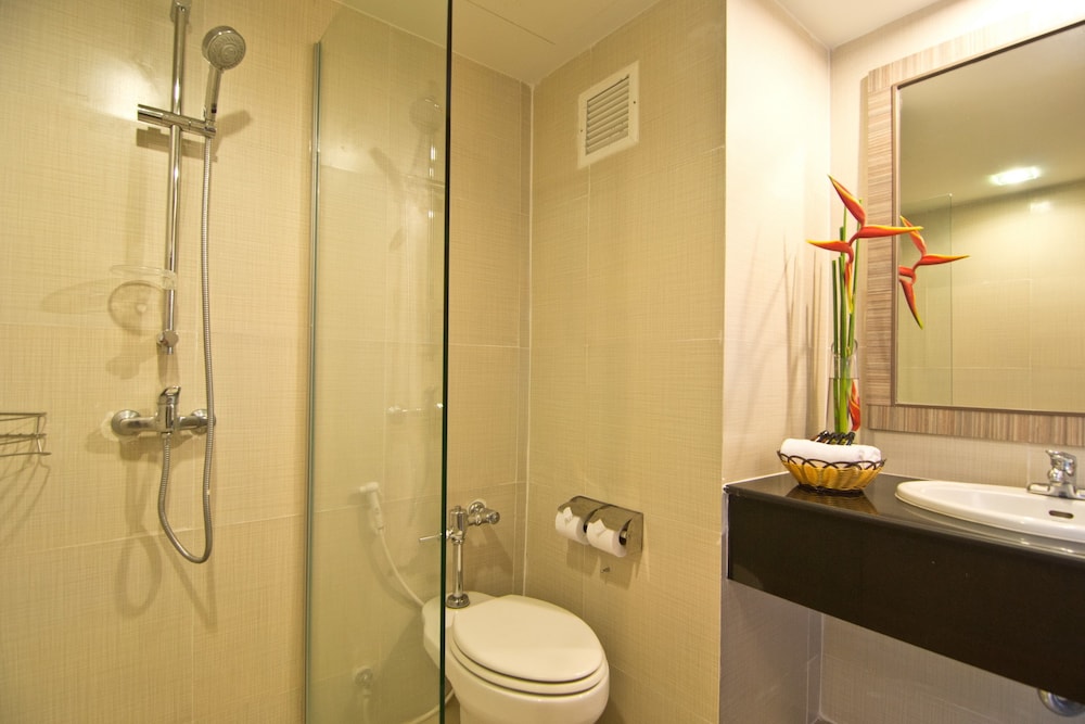2-Bedroom Pool View - Photo 9