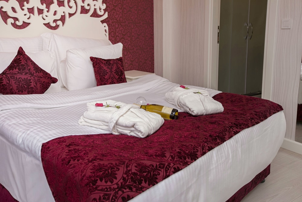 Superior Double Room Single Use photo 1
