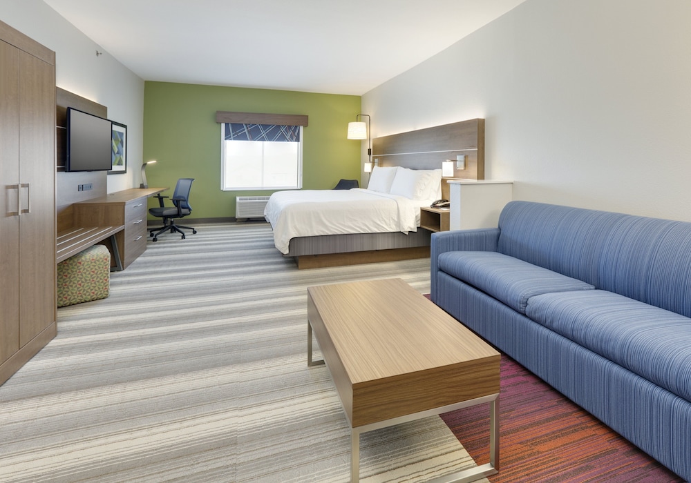 Suite, 1 Queen Bed, Accessible (Communications Accessible) - Photo 3