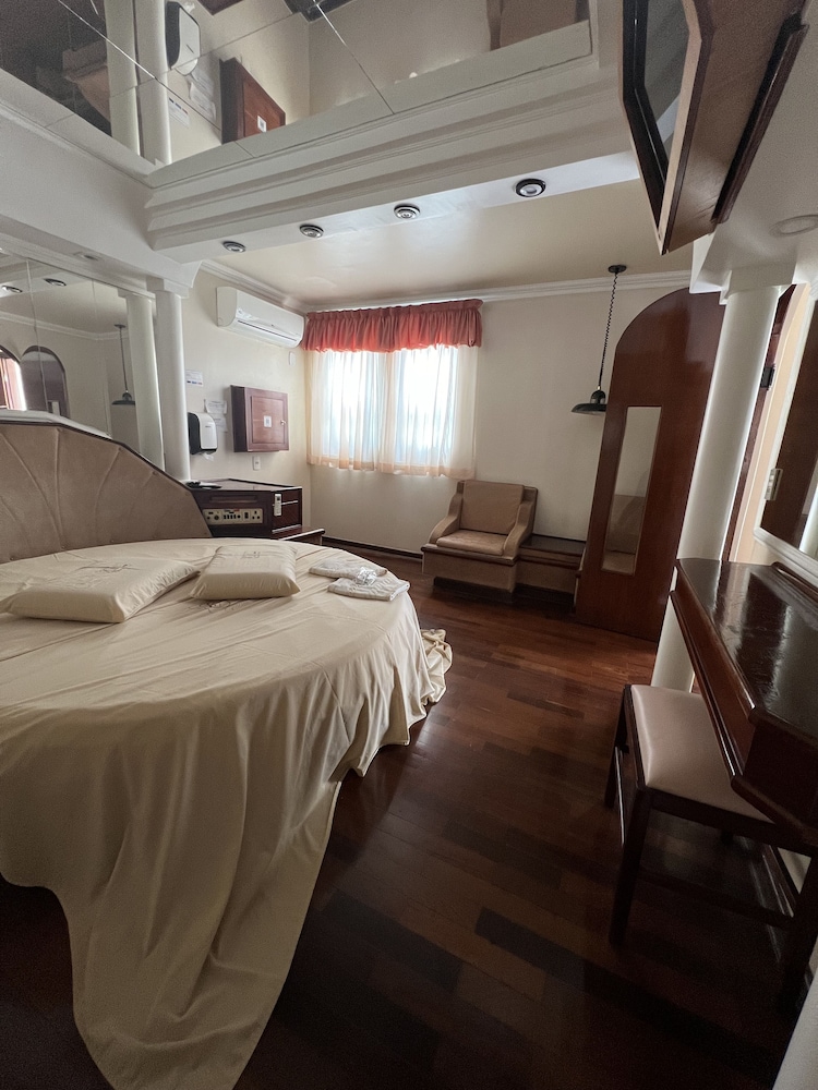 Basic Room photo 2