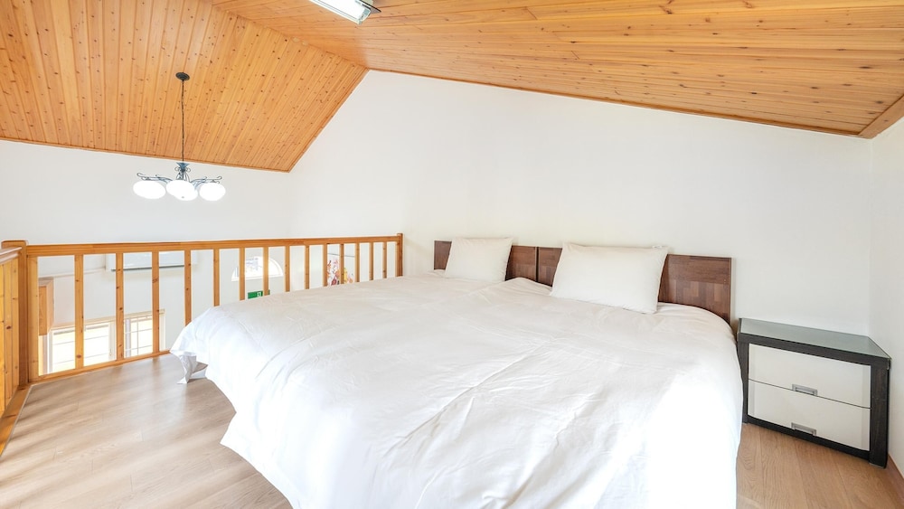 Basic Room, 1 Bedroom (Gae nari) - Photo 5