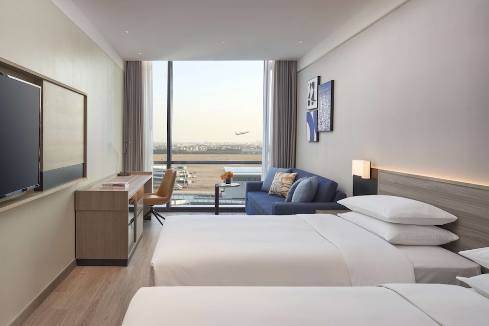 Airport View Two Twin Beds (with sofa bed)