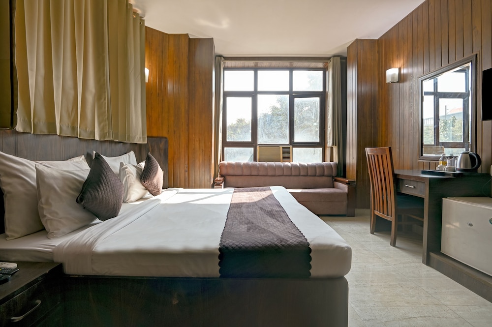 Luxury Studio Suite photo 2