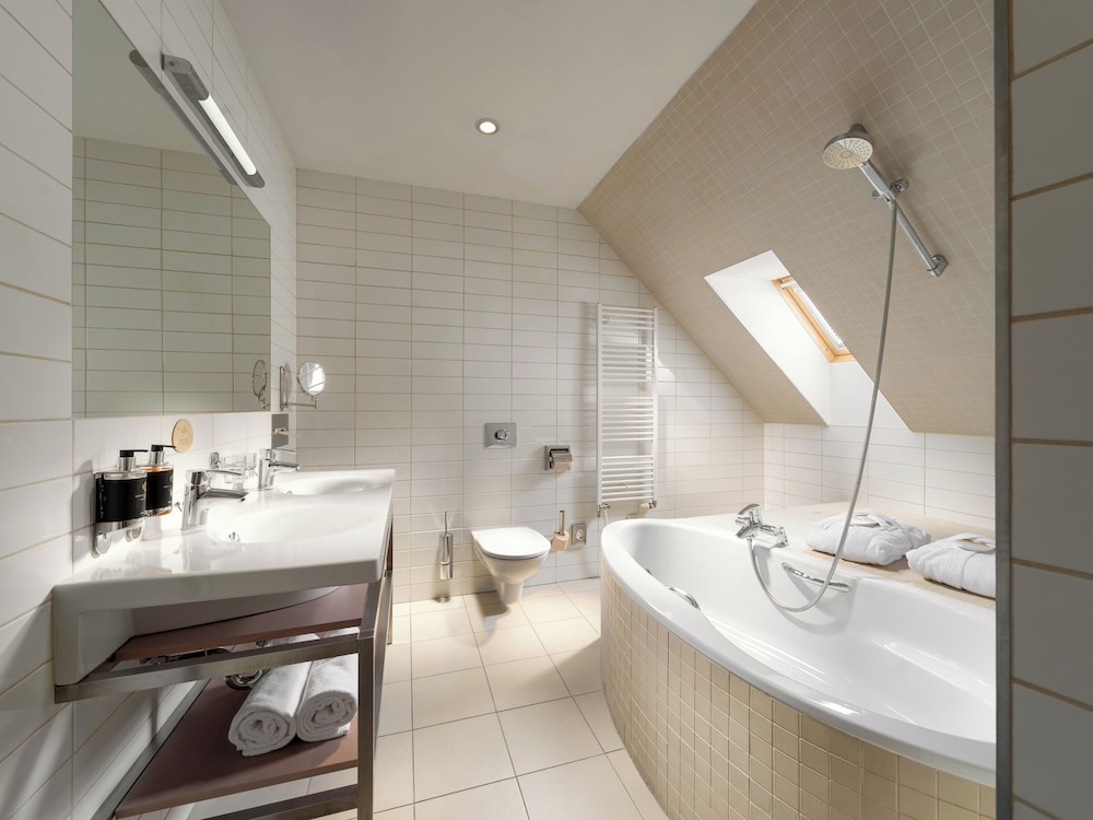 Suite, 2 Twin Beds, Non Smoking - Photo 4