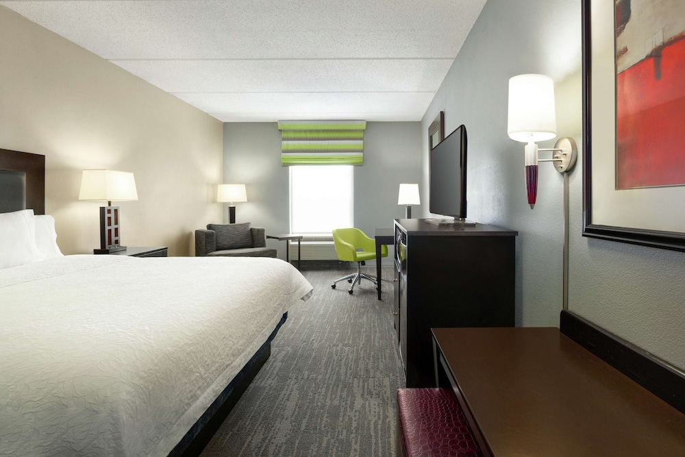1 King Petite Room photo 3