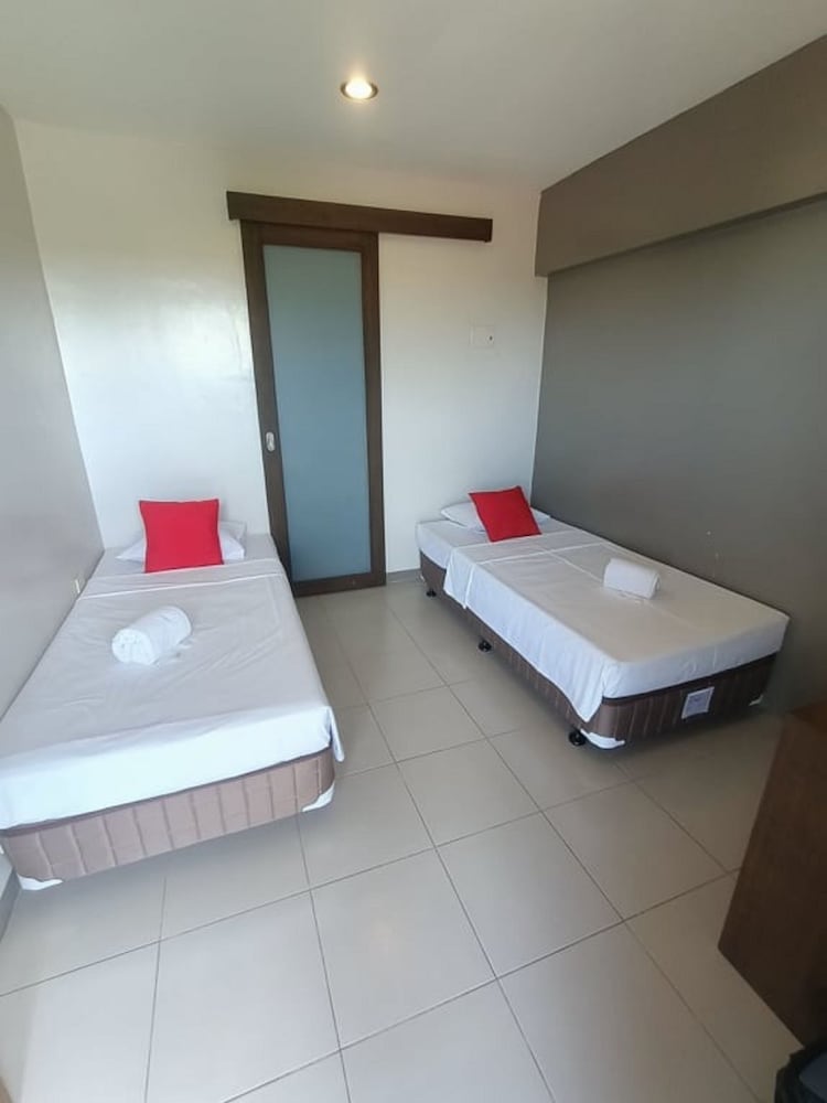 Deluxe Twin Room photo 2