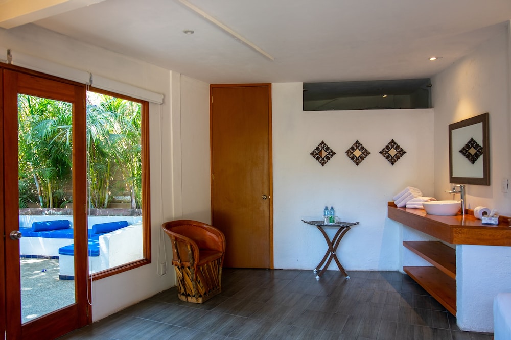 Superior Suite, Terrace, Hill View photo 2