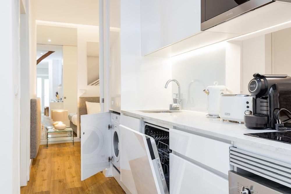 Premier Apartment, Private Bathroom photo 3