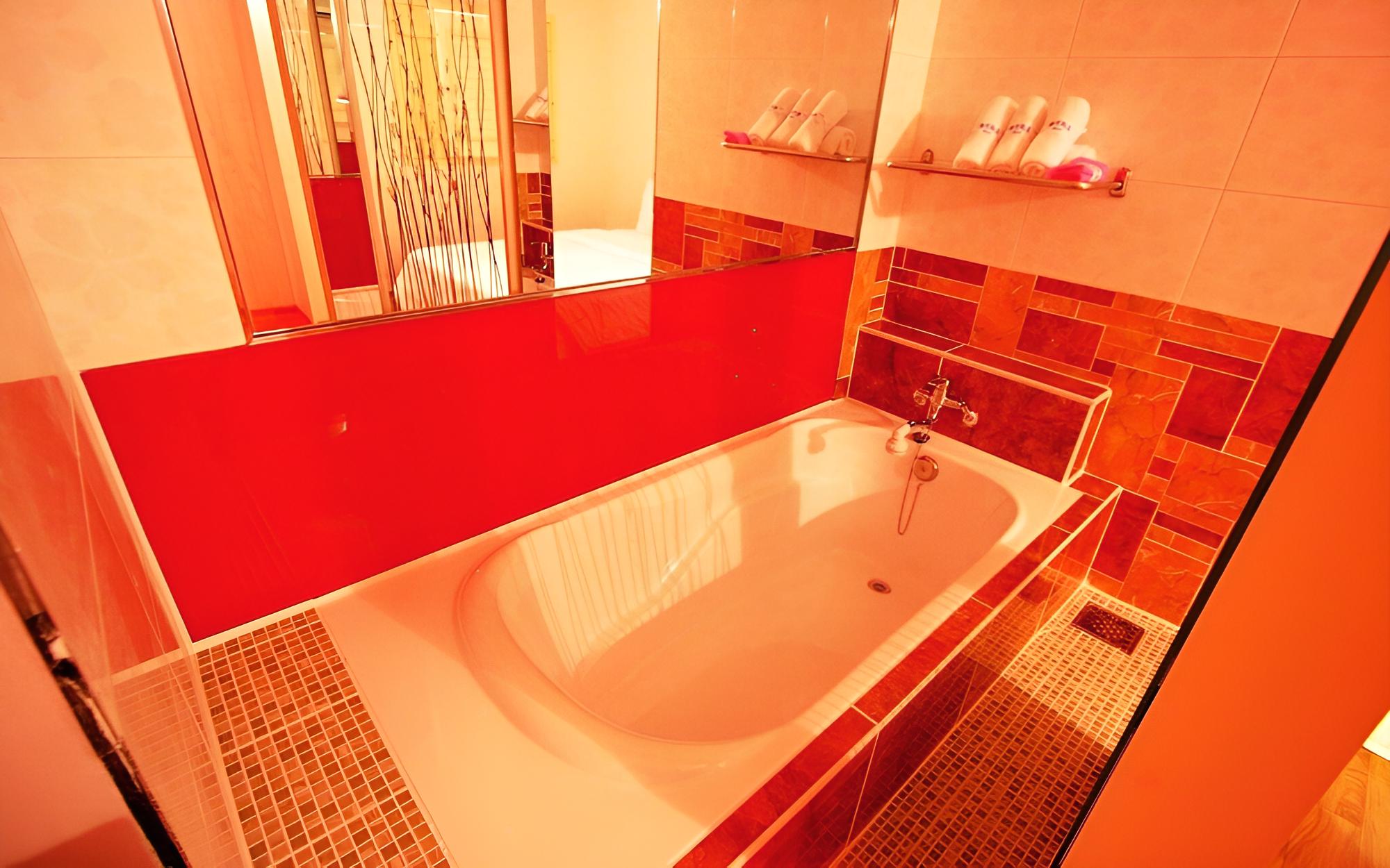 Room (Standard Room) - Photo 8