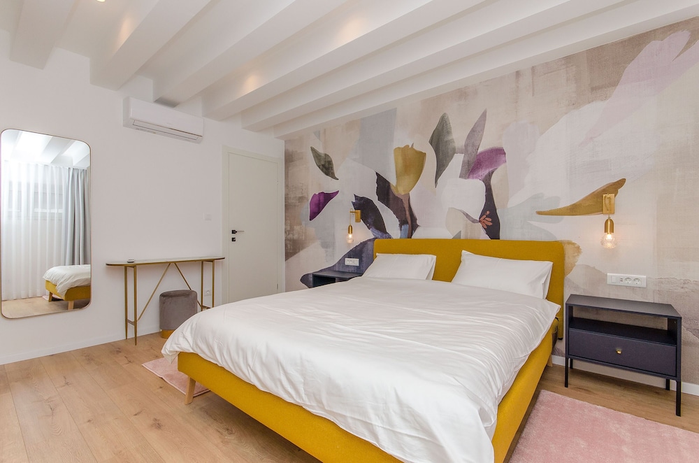 Apartment (A1)