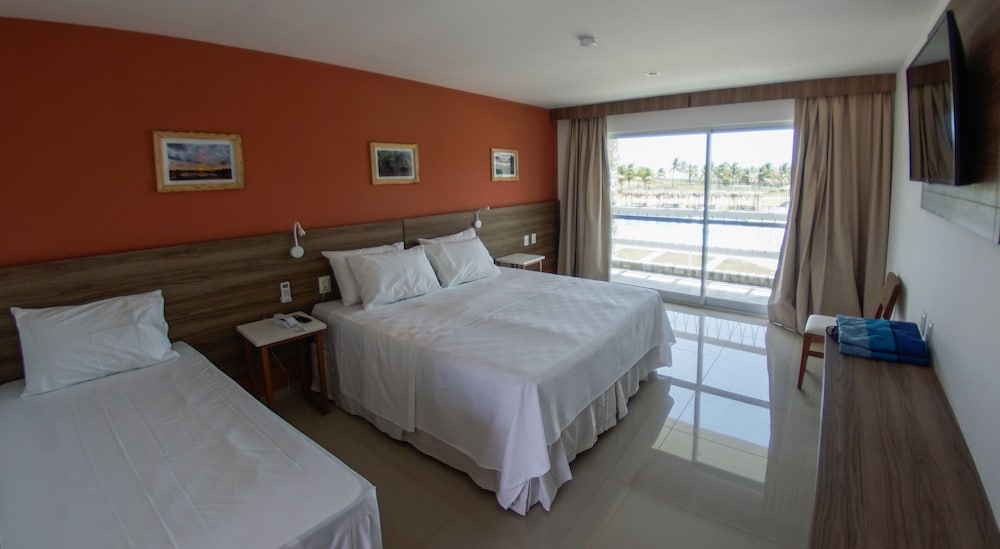 Deluxe Room, Pool View - Photo 11