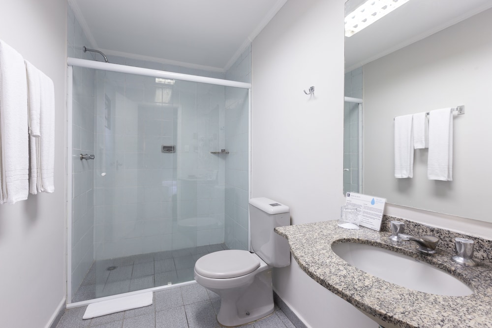 Standard Double Room - Photo 7