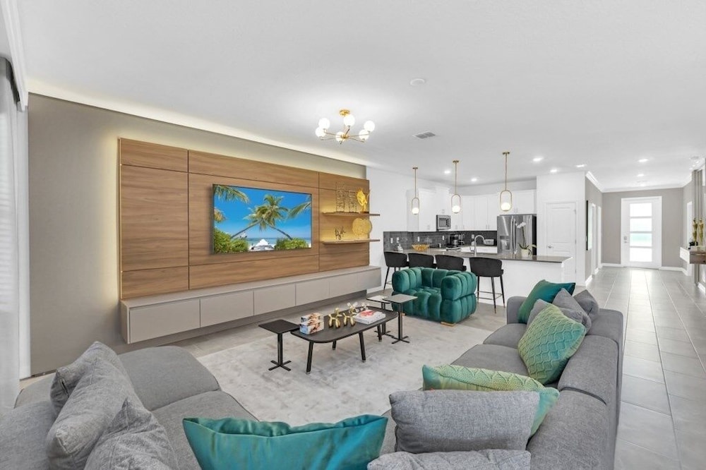 House, Multiple Bedrooms