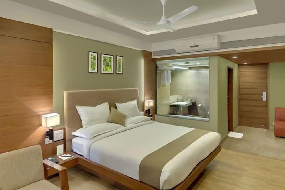 Premier Suite, 1 Double Bed, Smoking, Sea View