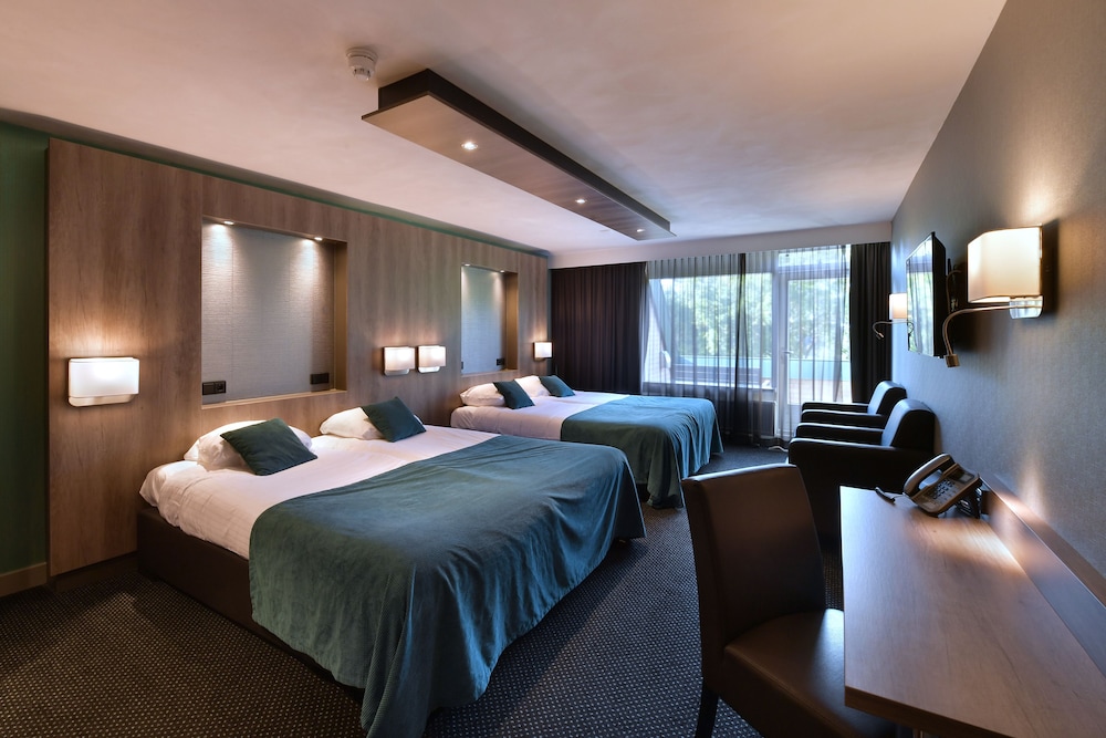 Quadruple Room, Balcony photo 1