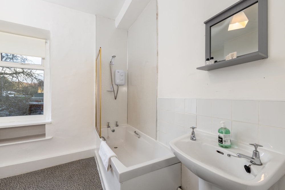 House, 5 Bedrooms (Herbert House) photo 2