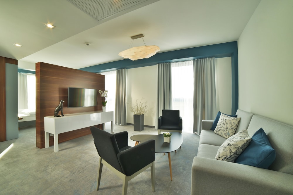 Junior Apartment