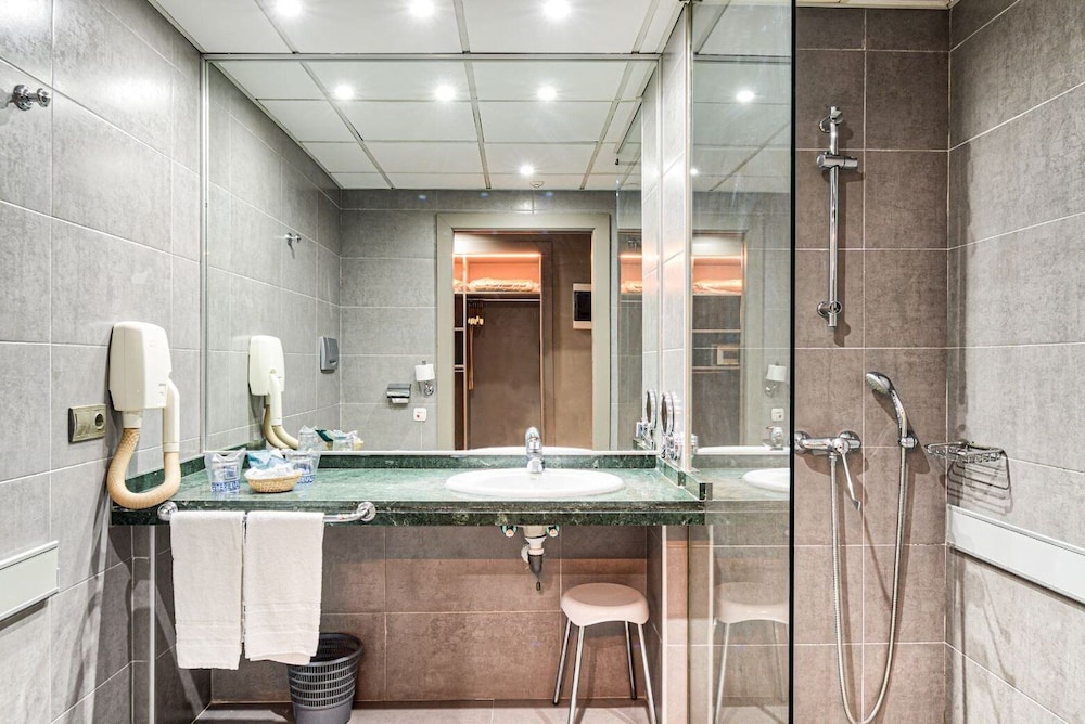 Double or Twin Room, Mobility Accessible