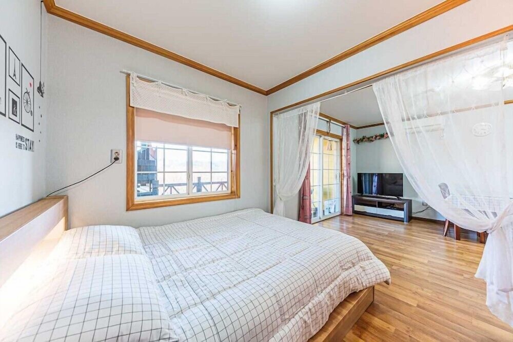 Room (Salgoo) - Photo 5