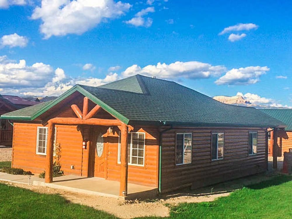 Family Cabin, Kitchen